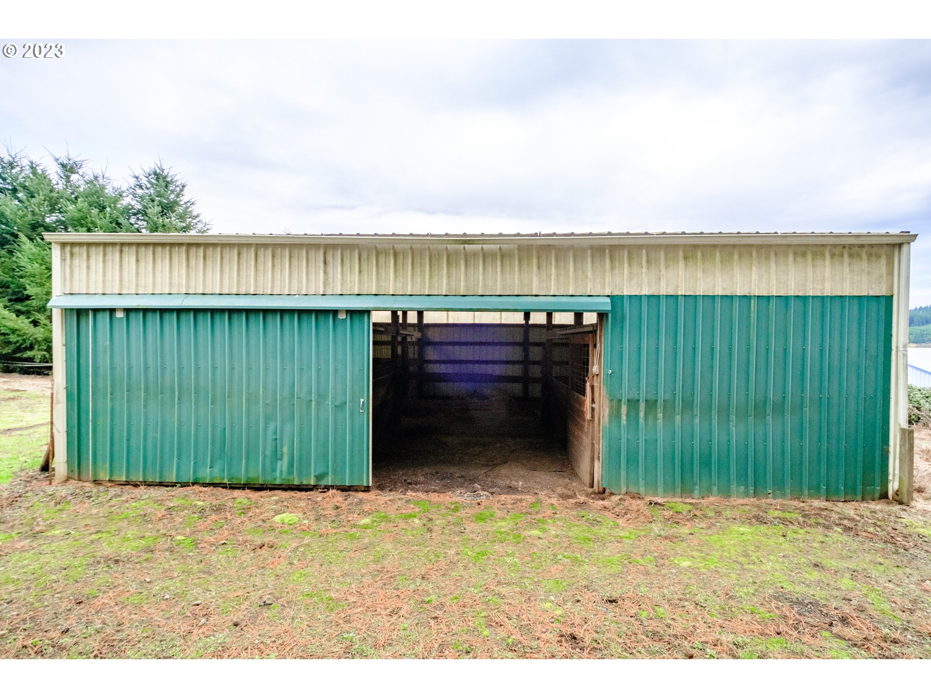 24333 Vaughn Road Veneta, OR 97487 - Photo 20 of 27 a view of outdoor space and yard