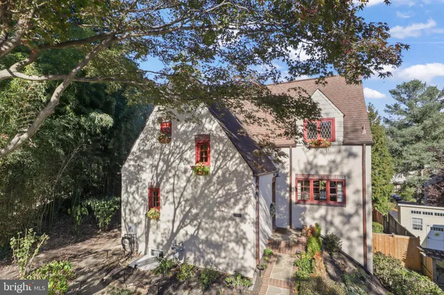 $8,900 | 3409 15th Street North, Arlington, VA 22201