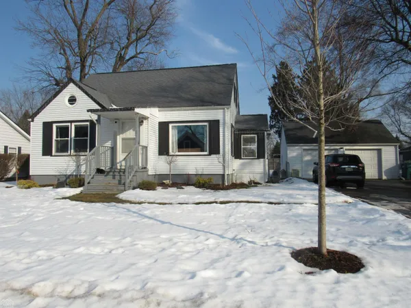 $196,000 | 1007 Henry Street, St. Clair, MI 48079