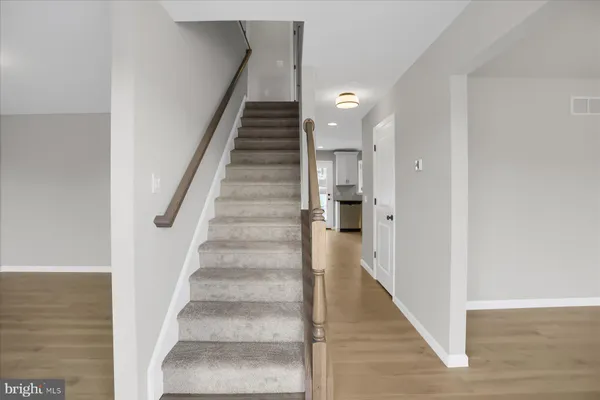 $489,000 | 594 Augusta Drive, Selinsgrove, PA 17870
