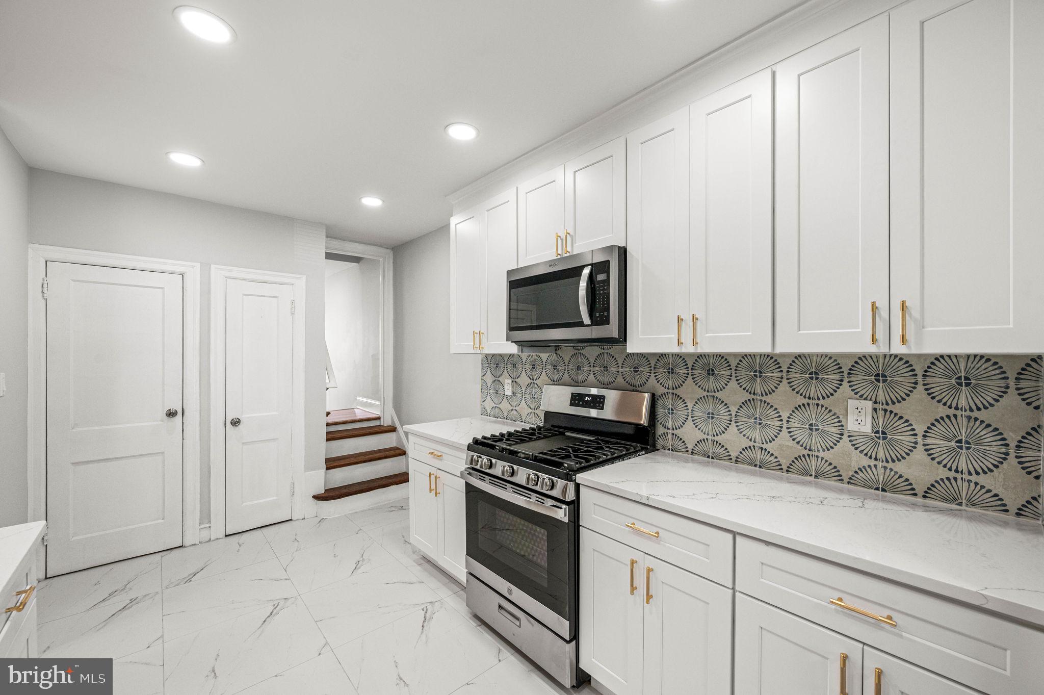 24 Sunshine Road Upper Darby, PA 19082 - Photo 11 of 35 Gallery Image 11