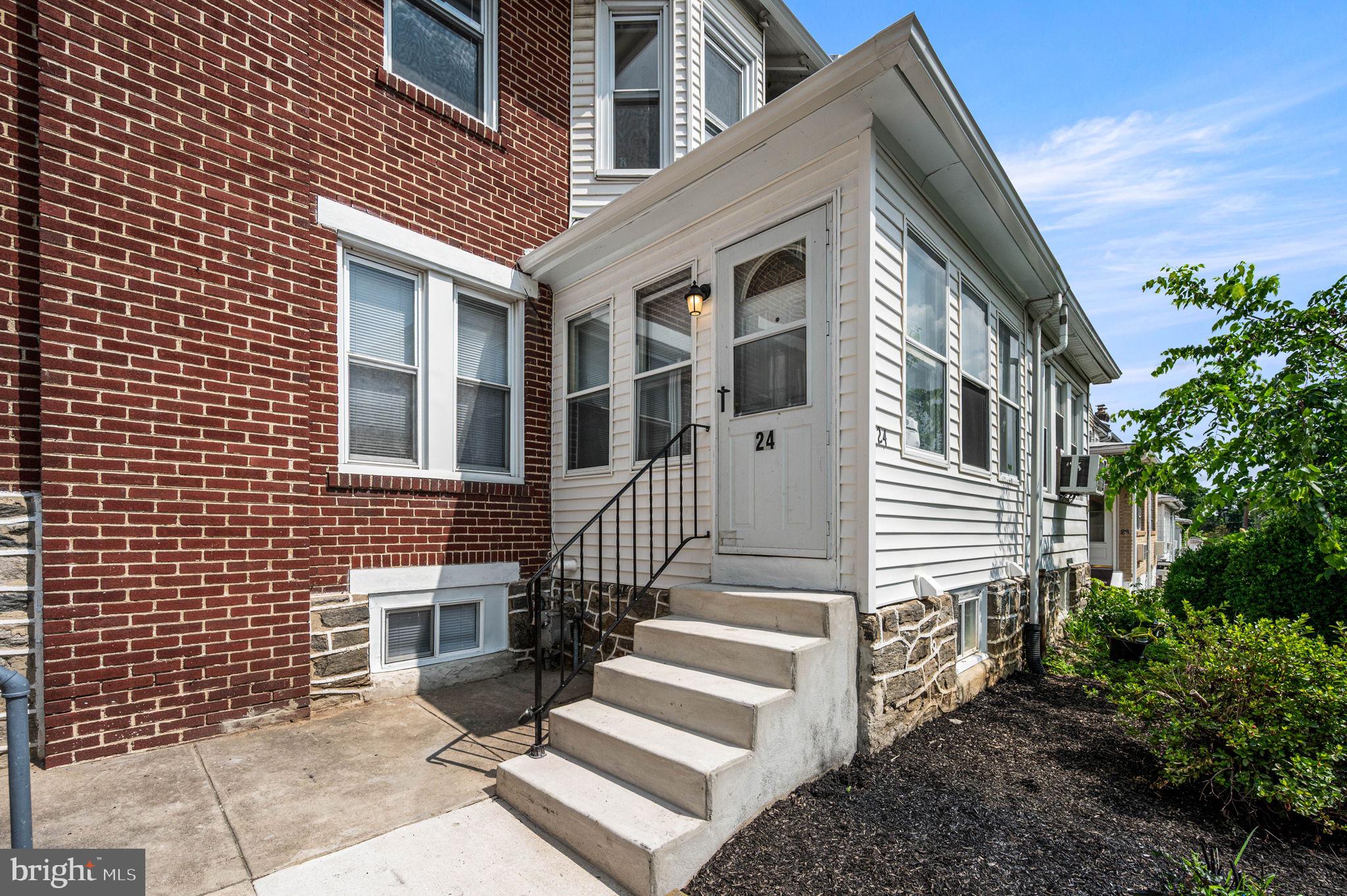 24 Sunshine Road Upper Darby, PA 19082 - Photo 3 of 35 Gallery Image 3