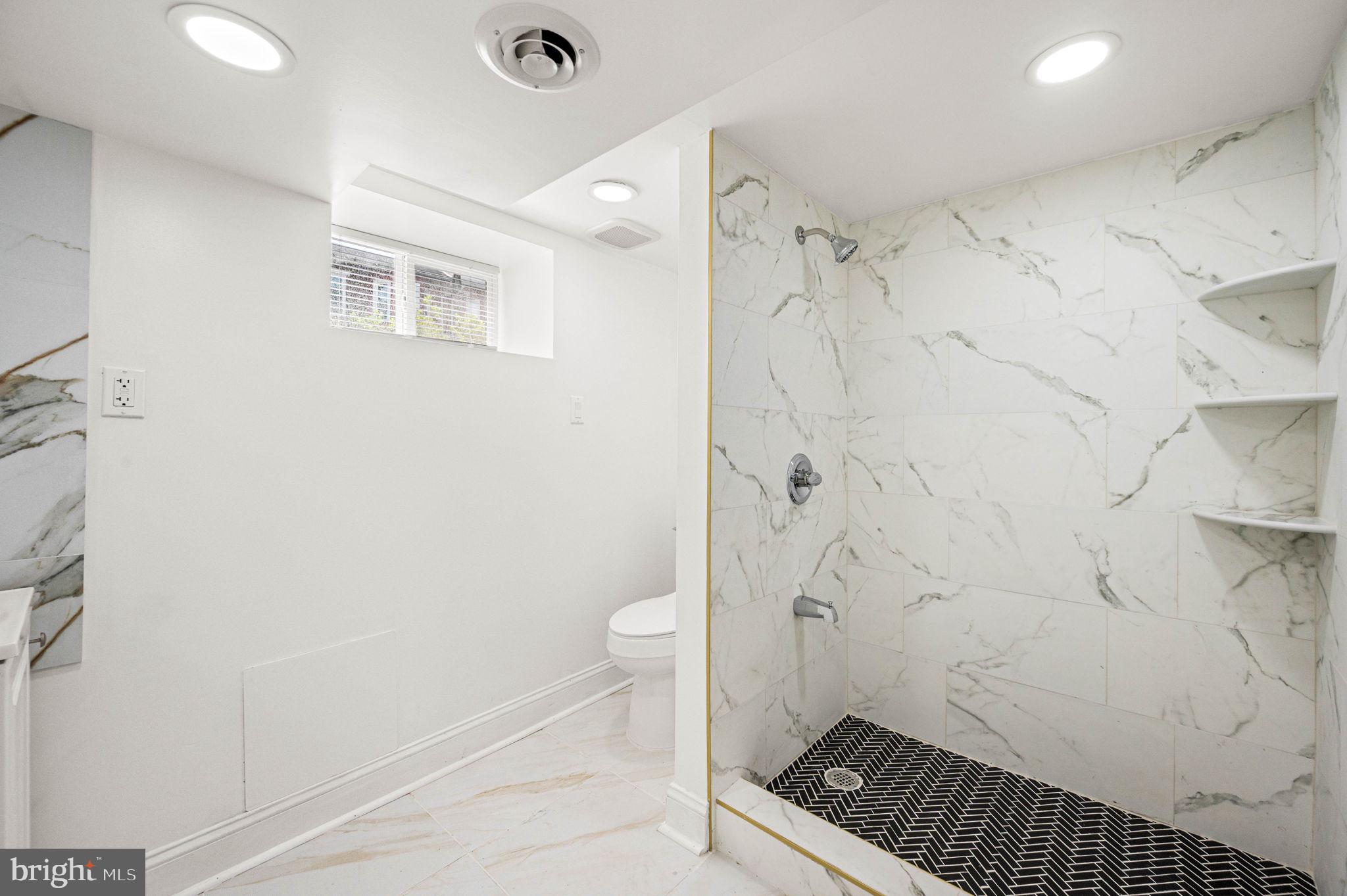 24 Sunshine Road Upper Darby, PA 19082 - Photo 31 of 35 Gallery Image 31