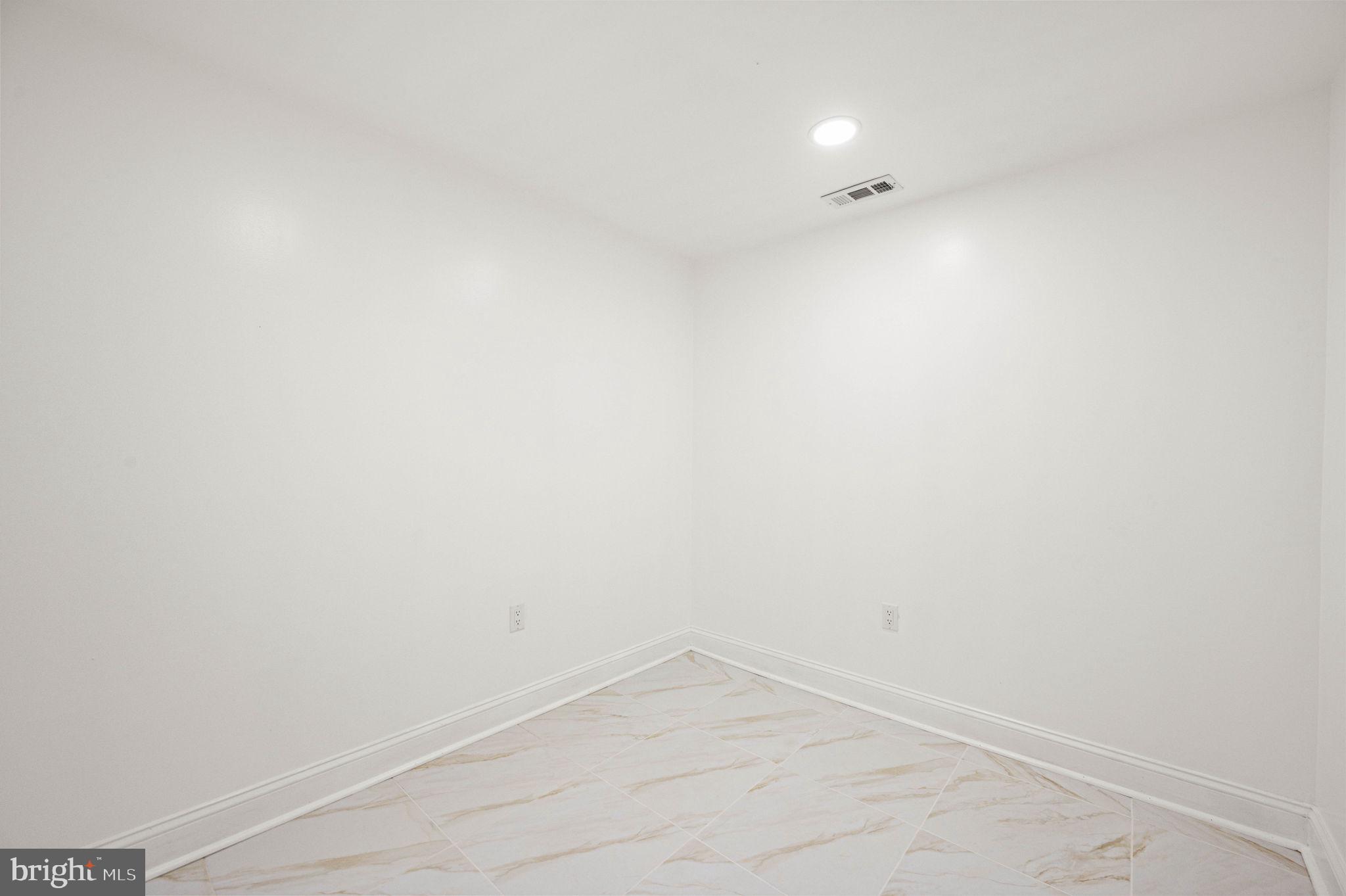 24 Sunshine Road Upper Darby, PA 19082 - Photo 33 of 35 Gallery Image 33