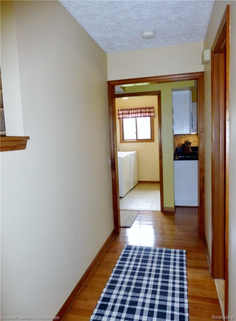 5412 Farley Road Clarkston, MI 48346 - Photo 17 of 32 17.JPG