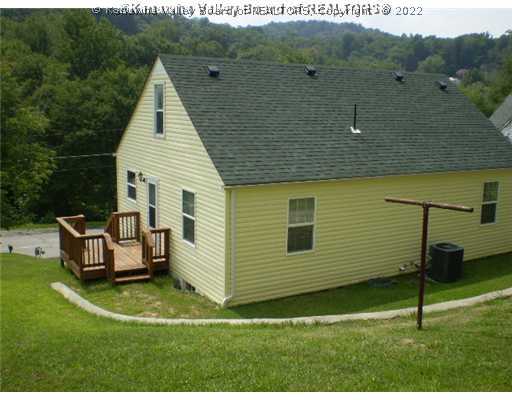 178 Dutch Road Charleston, WV 25302 - Photo 2 of 15 Exterior Back.