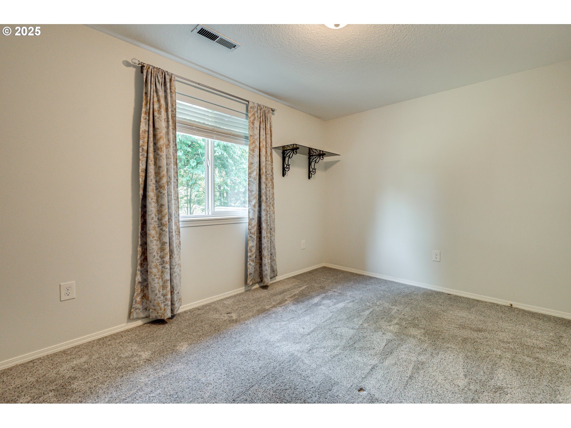 1732 Northwest 29th Circle Camas, WA 98607 - Photo 26 of 46 Gallery Image 26