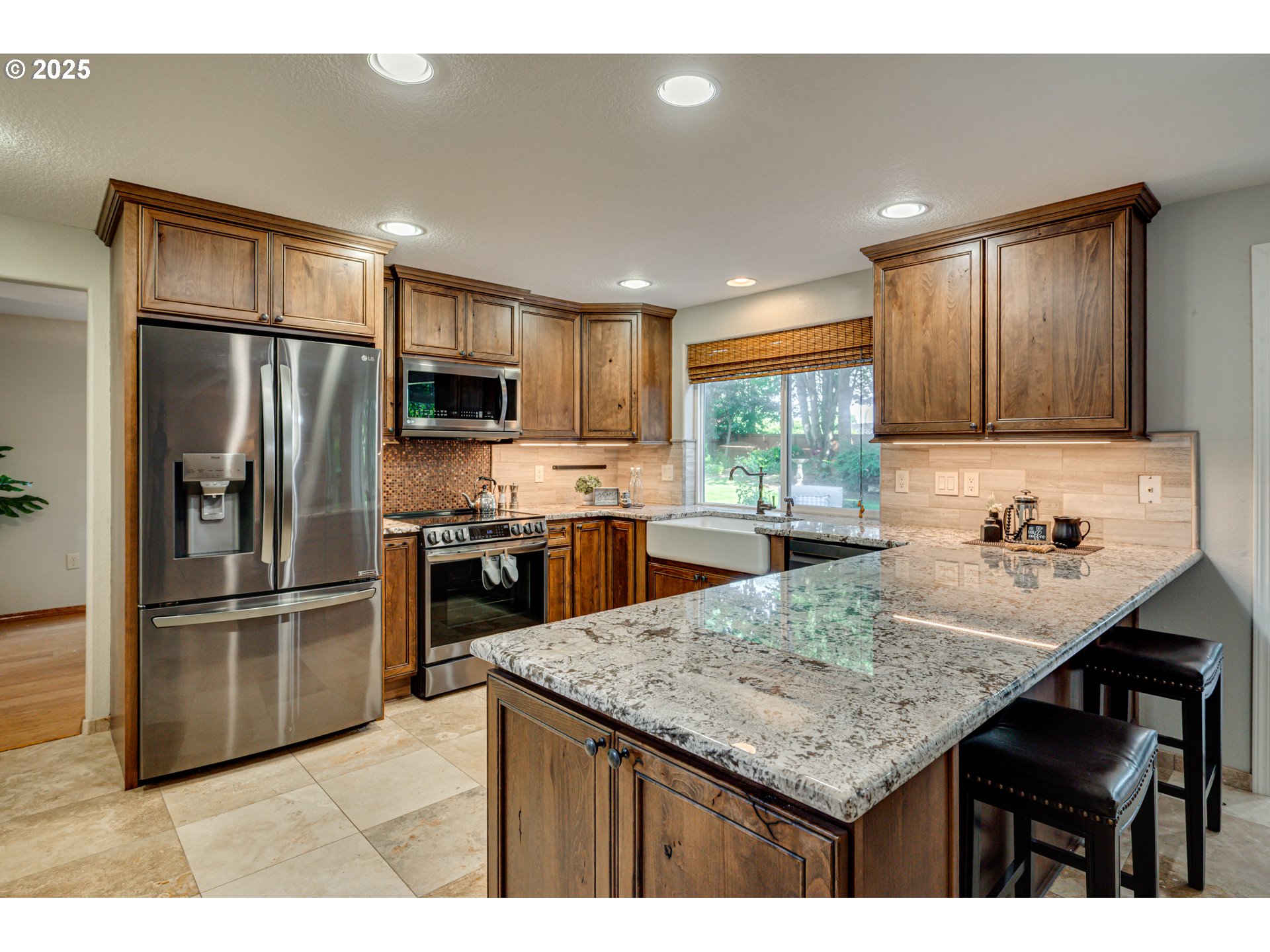 1732 Northwest 29th Circle Camas, WA 98607 - Photo 4 of 46 Gallery Image 4
