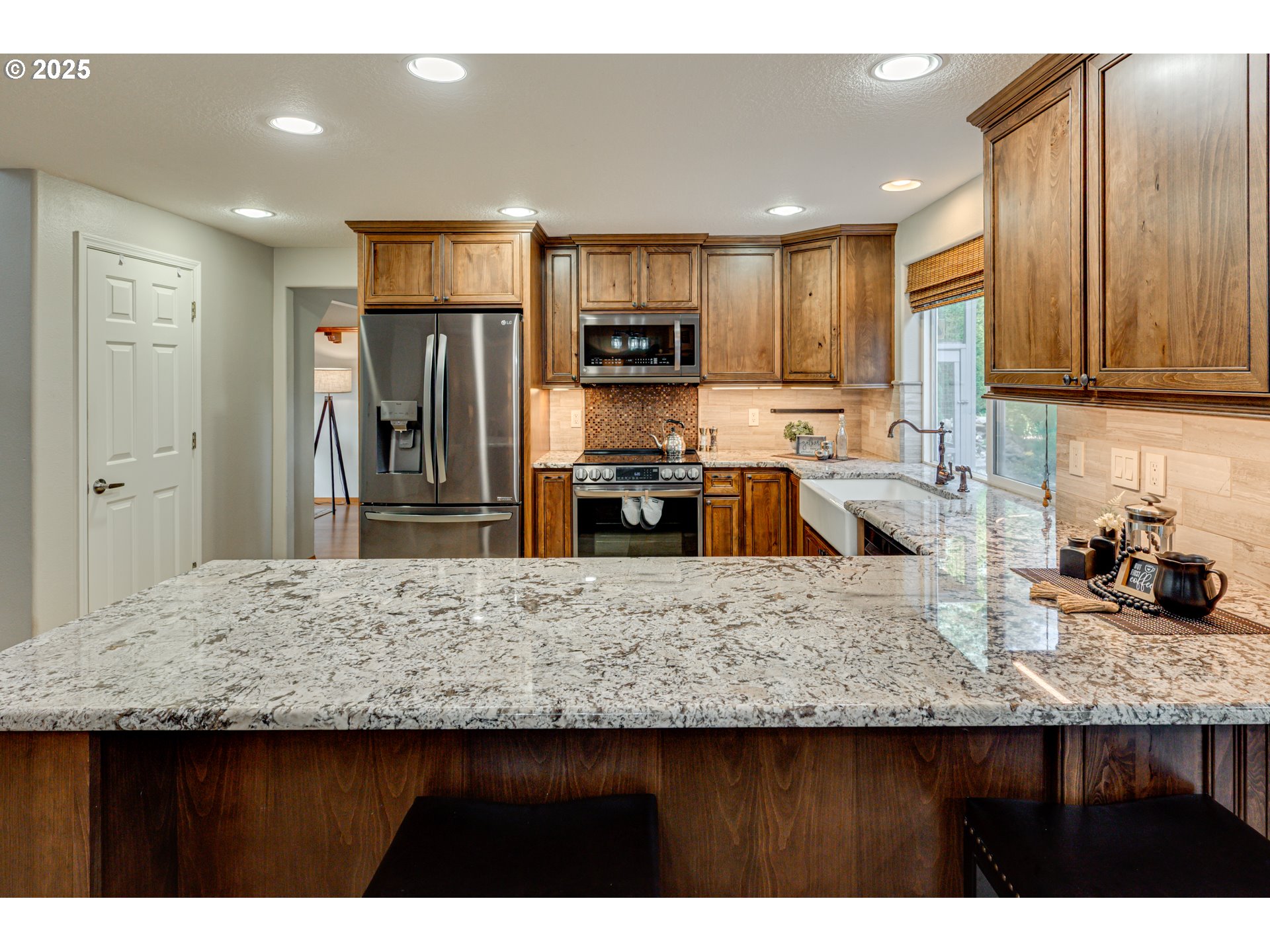 1732 Northwest 29th Circle Camas, WA 98607 - Photo 5 of 46 Gallery Image 5