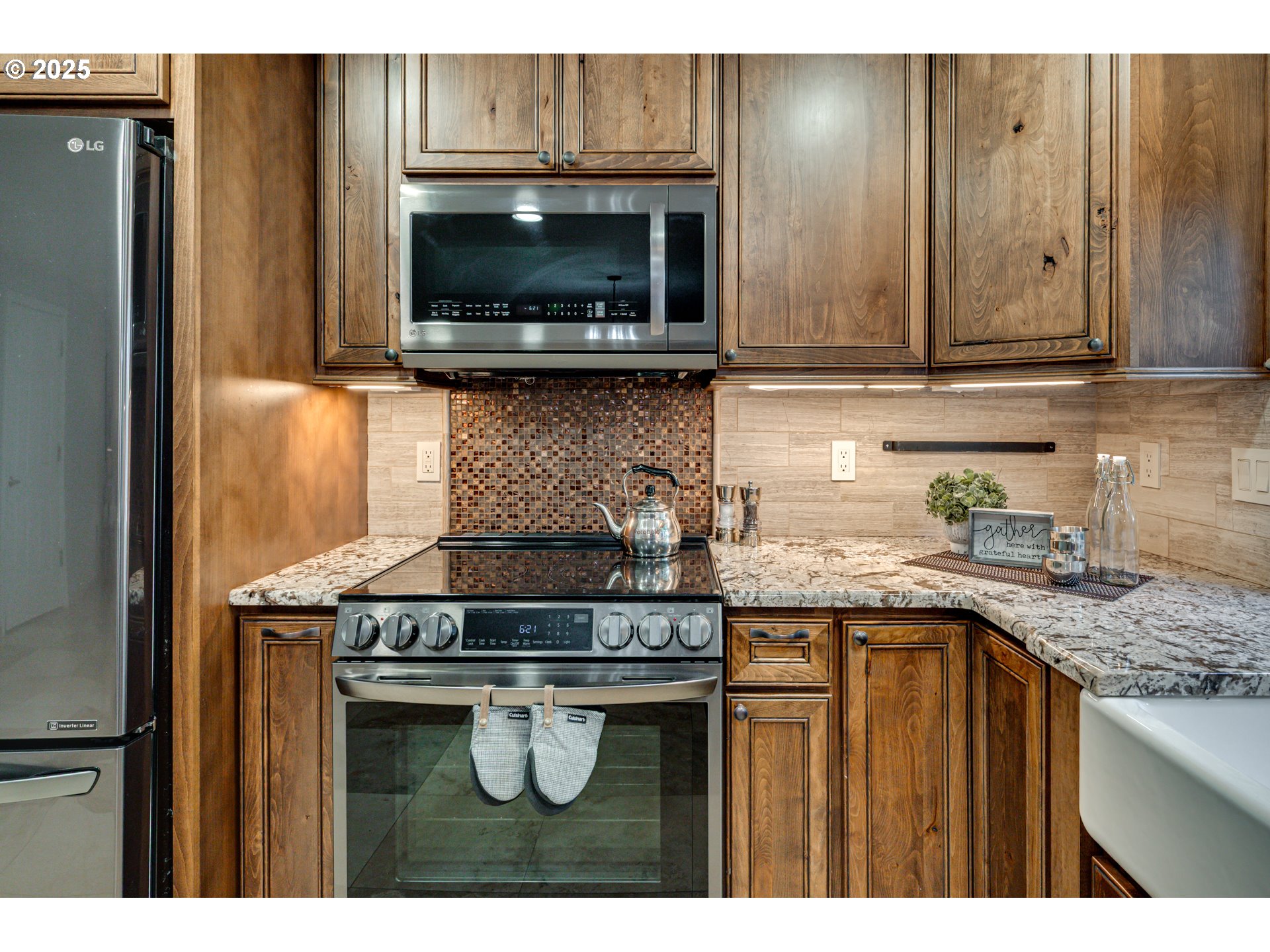1732 Northwest 29th Circle Camas, WA 98607 - Photo 7 of 46 Gallery Image 7