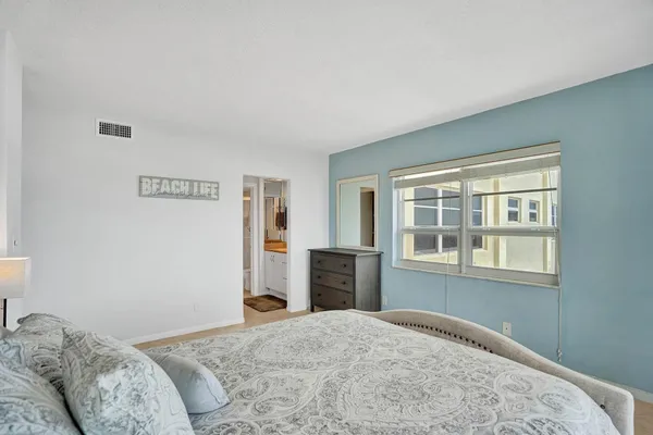 $2,600 | 6000 North Ocean Boulevard, Unit 11E, Lauderdale-by-the-Sea, FL 33308