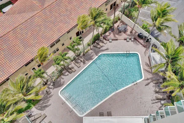 $2,600 | 6000 North Ocean Boulevard, Unit 11E, Lauderdale-by-the-Sea, FL 33308