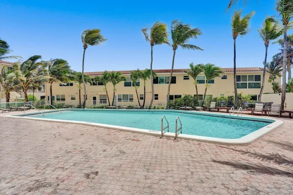 $2,600 | 6000 North Ocean Boulevard, Unit 11E, Lauderdale-by-the-Sea, FL 33308