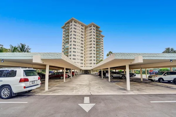 $2,600 | 6000 North Ocean Boulevard, Unit 11E, Lauderdale-by-the-Sea, FL 33308