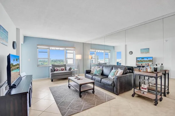 $2,600 | 6000 North Ocean Boulevard, Unit 11E, Lauderdale-by-the-Sea, FL 33308