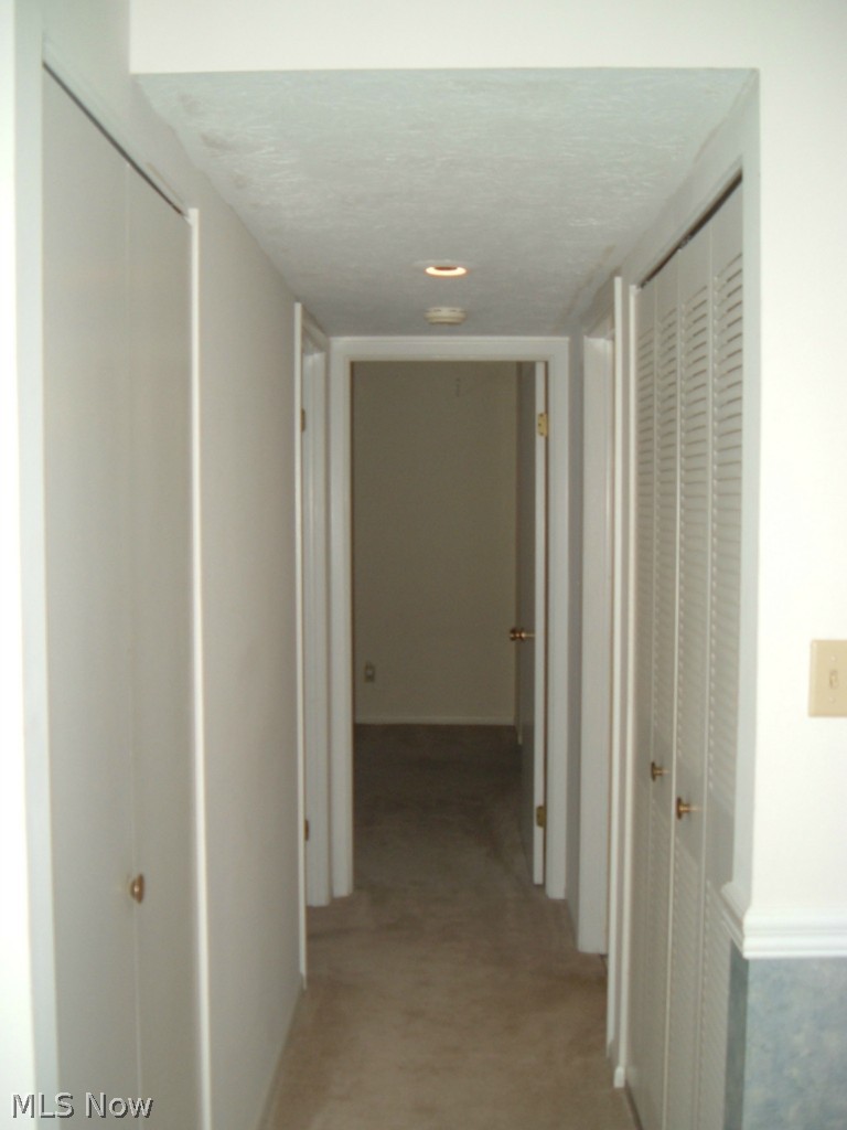 22962 Maple Ridge Road, Unit 103 North Olmsted, OH 44070 - Photo 8 of 13 Gallery Image 8