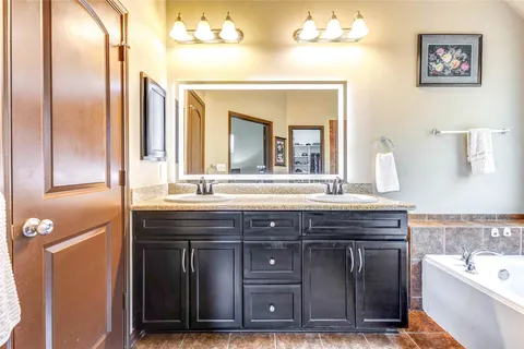 $250,000 | 940 Oak Lynn Drive, Conroe, TX 77378
