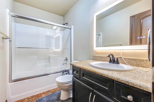 $250,000 | 940 Oak Lynn Drive, Conroe, TX 77378
