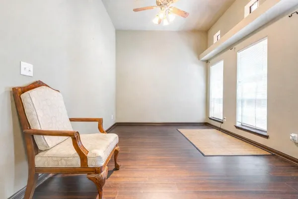 $250,000 | 940 Oak Lynn Drive, Conroe, TX 77378