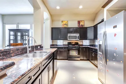 $250,000 | 940 Oak Lynn Drive, Conroe, TX 77378