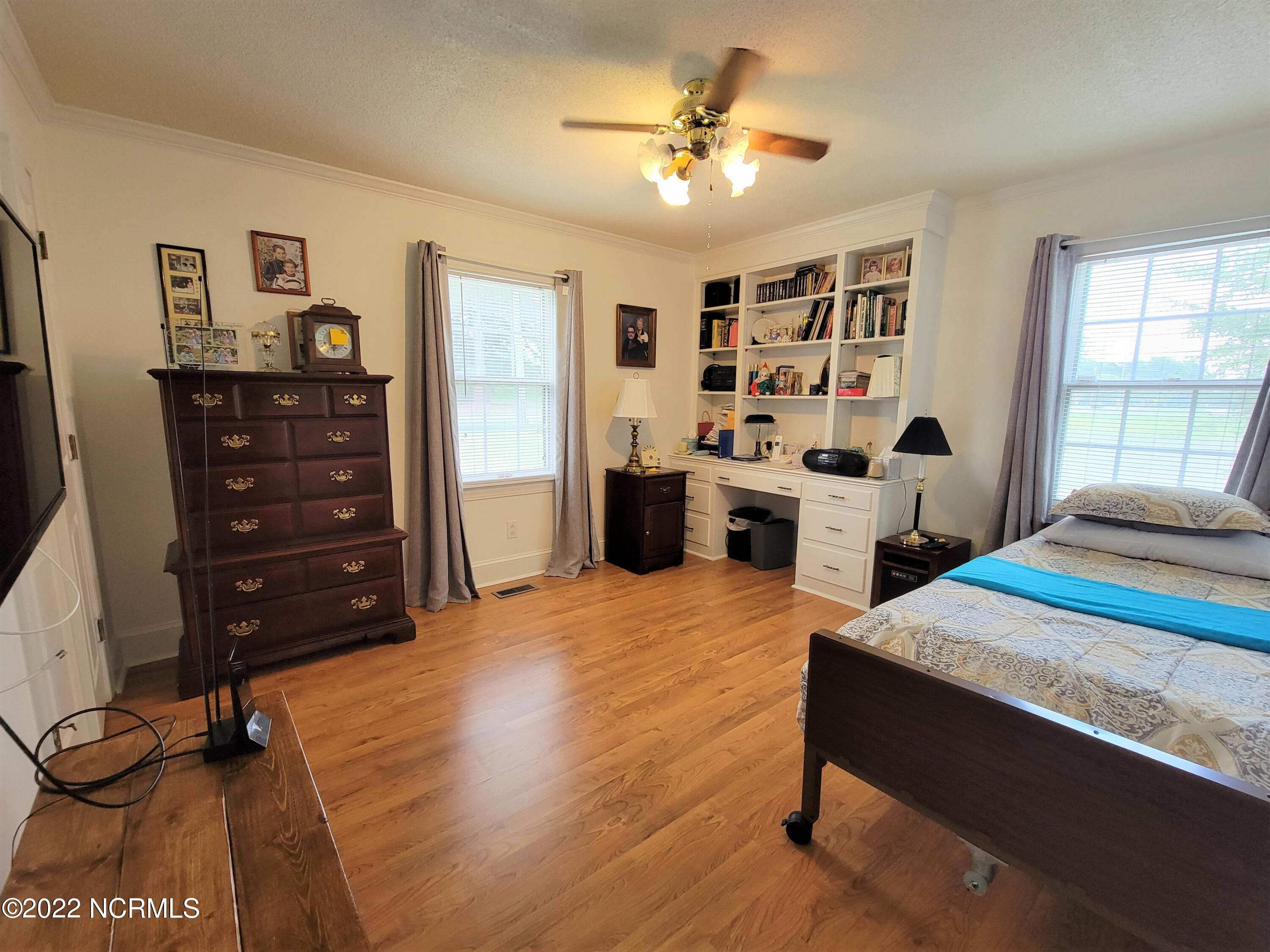 525 Forlines Road Winterville, NC 28590 - Photo 13 of 33 20220610_172716b