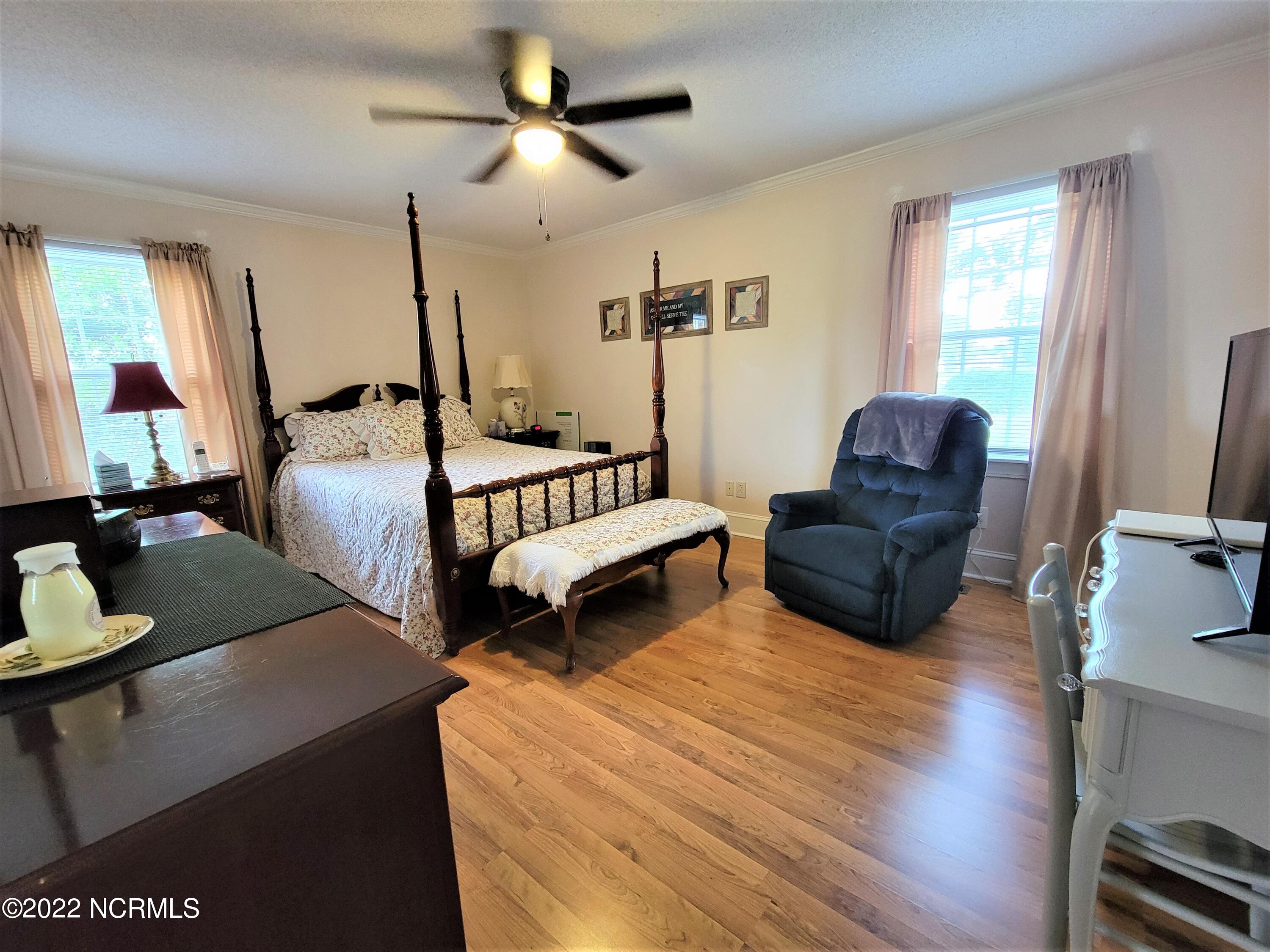525 Forlines Road Winterville, NC 28590 - Photo 14 of 33 20220610_172756b