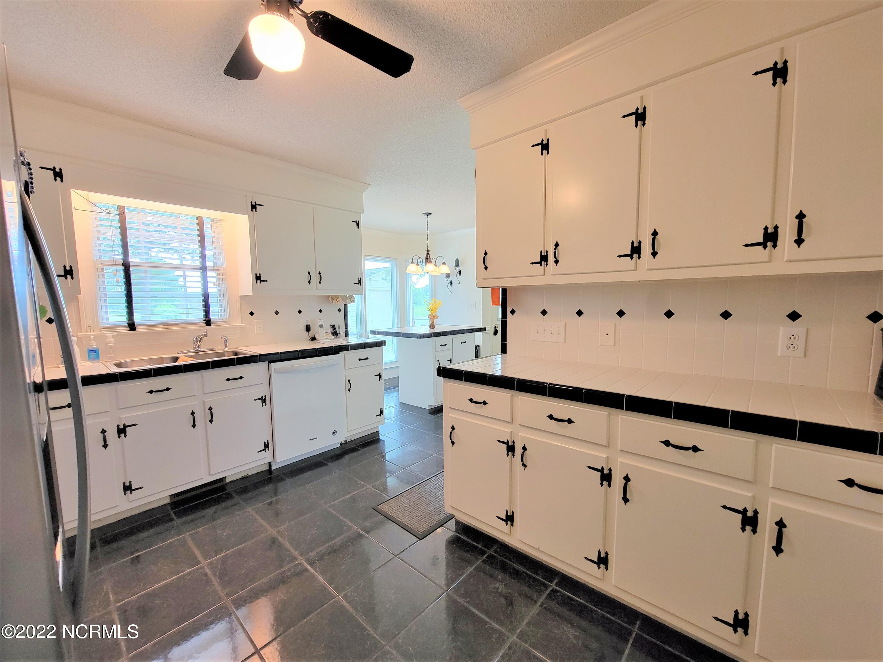 525 Forlines Road Winterville, NC 28590 - Photo 21 of 33 20220610_174117b