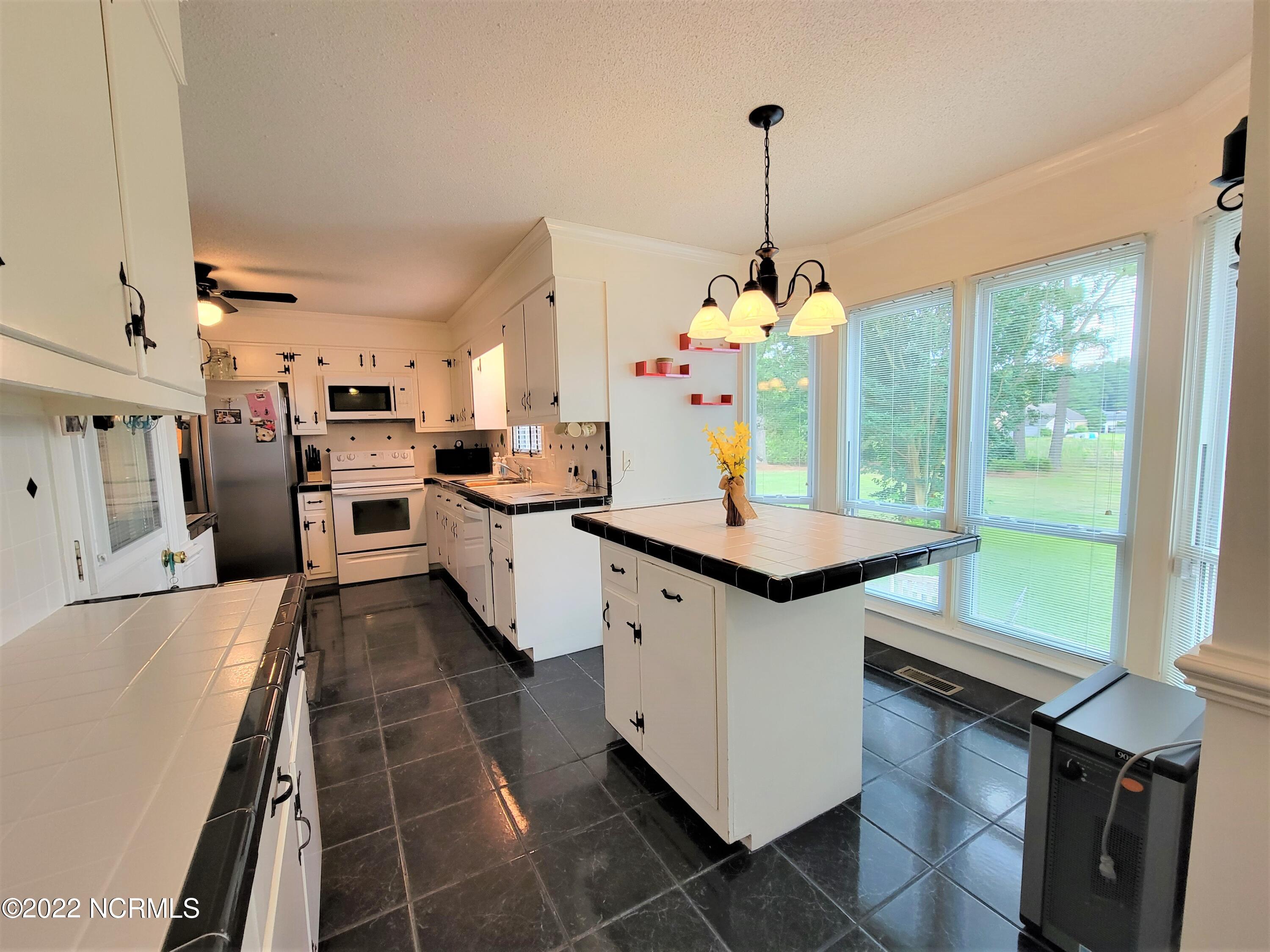 525 Forlines Road Winterville, NC 28590 - Photo 25 of 33 20220610_174429b
