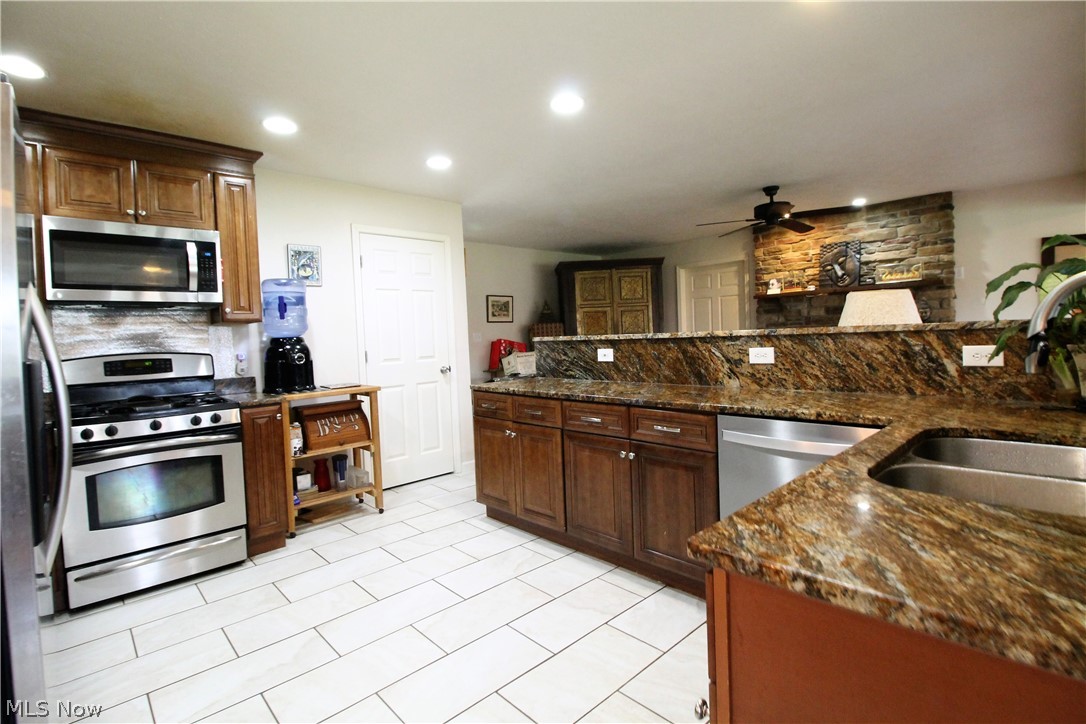 6195 Stow Road Hudson, OH 44236 - Photo 13 of 35 Gallery Image 13