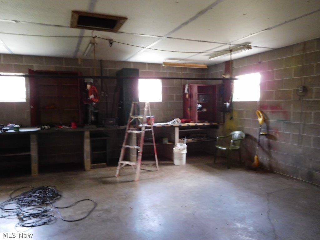 12824 Stonecreek Road Southwest Newcomerstown, OH 43832 - Photo 25 of 33 Gallery Image 25