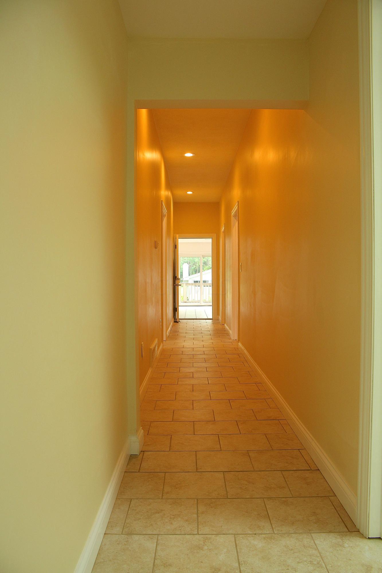 5616 Sinclair Road Columbus, OH 43229 - Photo 20 of 34 Gallery Image 20