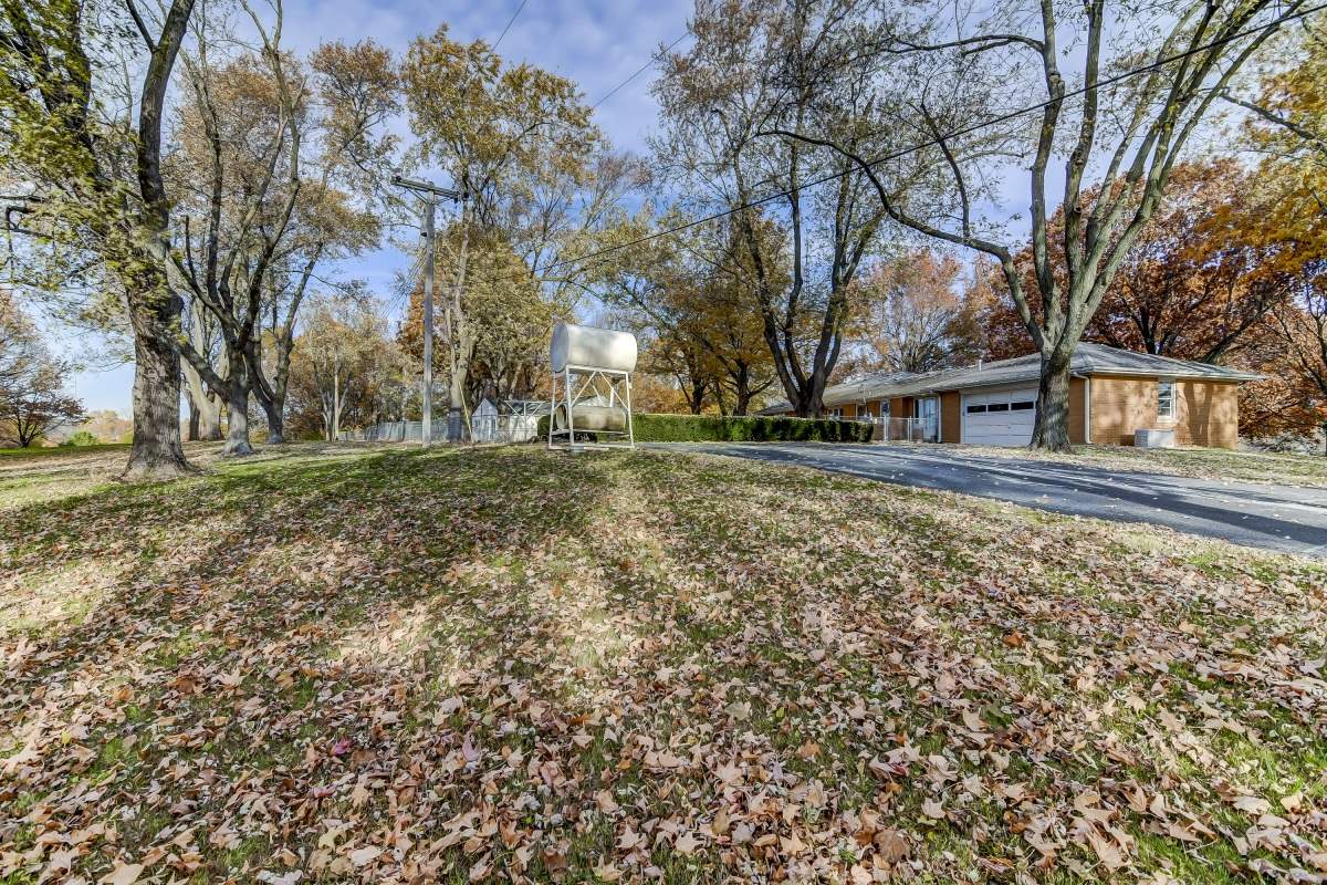 2802 West Jefferson Street Springfield, IL 62702 - Photo 13 of 50