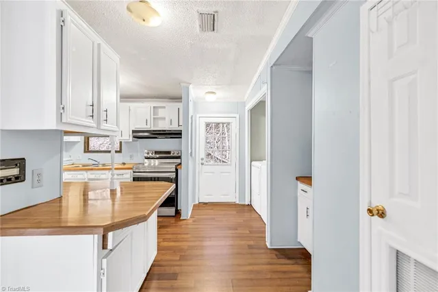 $179,900 | 3303 Old Highway 16, Lansing, NC 28643