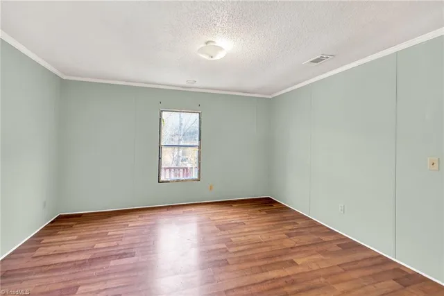 $179,900 | 3303 Old Highway 16, Lansing, NC 28643