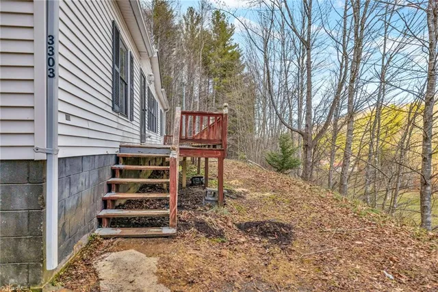 $179,900 | 3303 Old Highway 16, Lansing, NC 28643