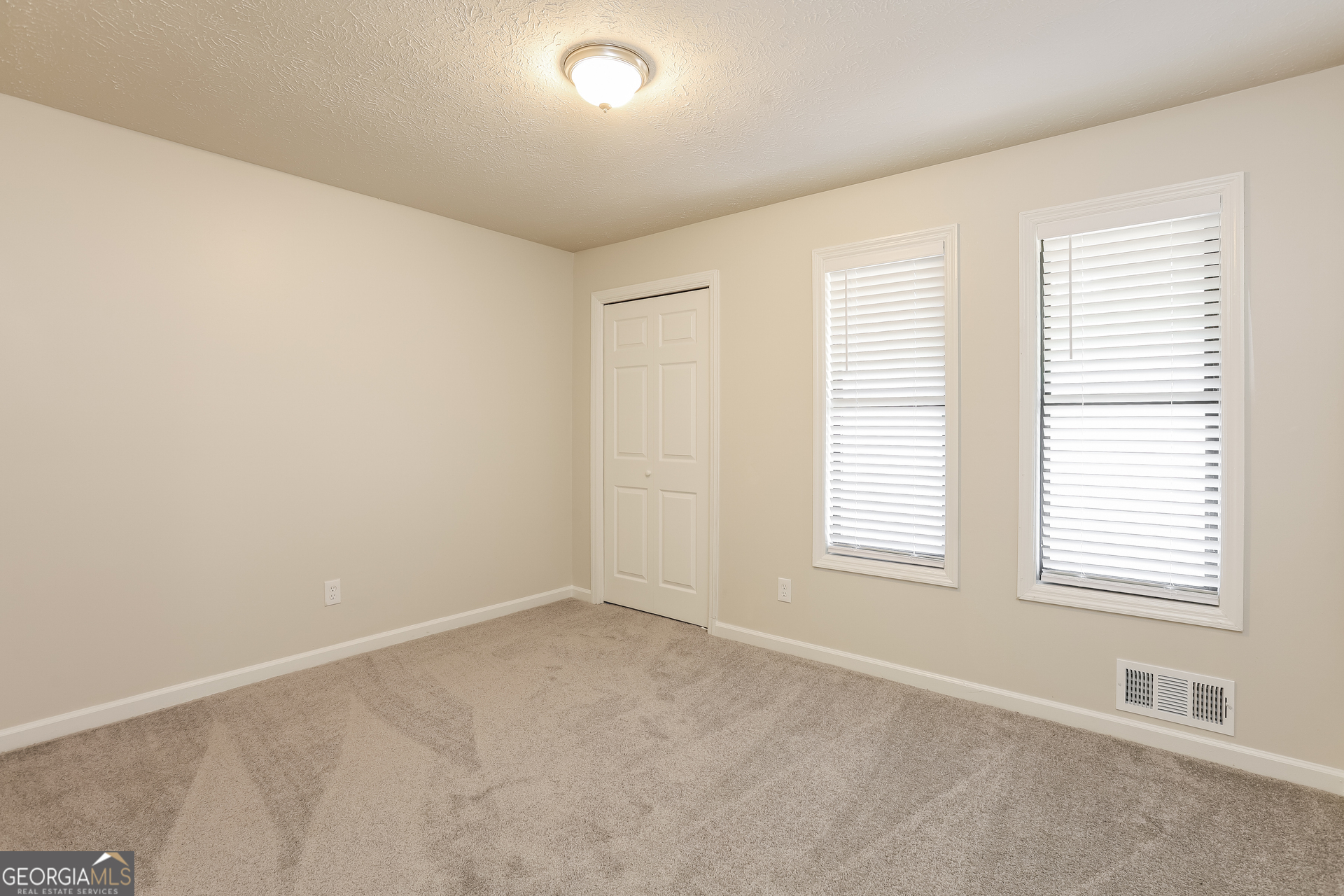 4771 North Springs Road Northwest Kennesaw, GA 30144 - Photo 11 of 17