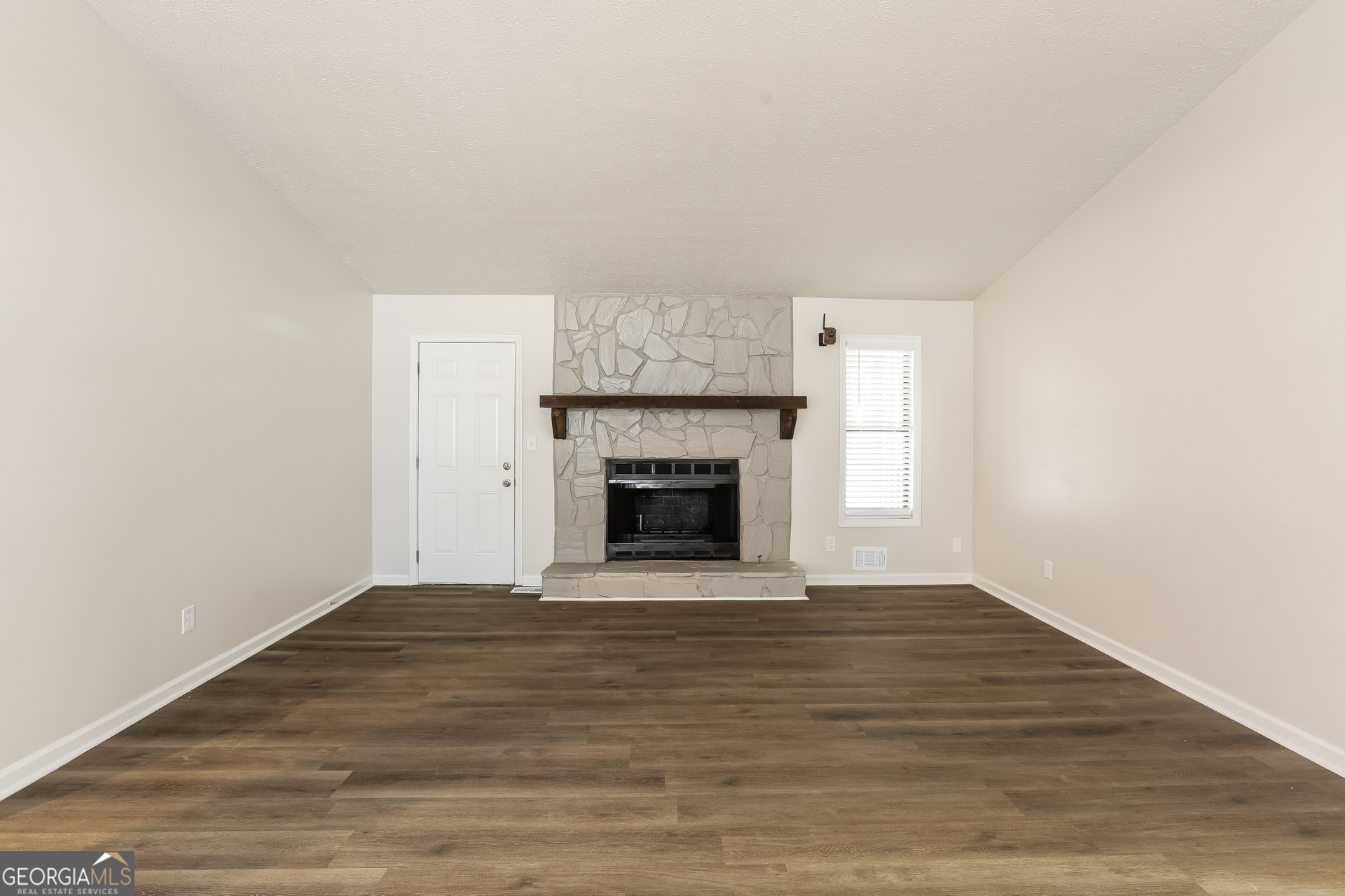 4771 North Springs Road Northwest Kennesaw, GA 30144 - Photo 4 of 17