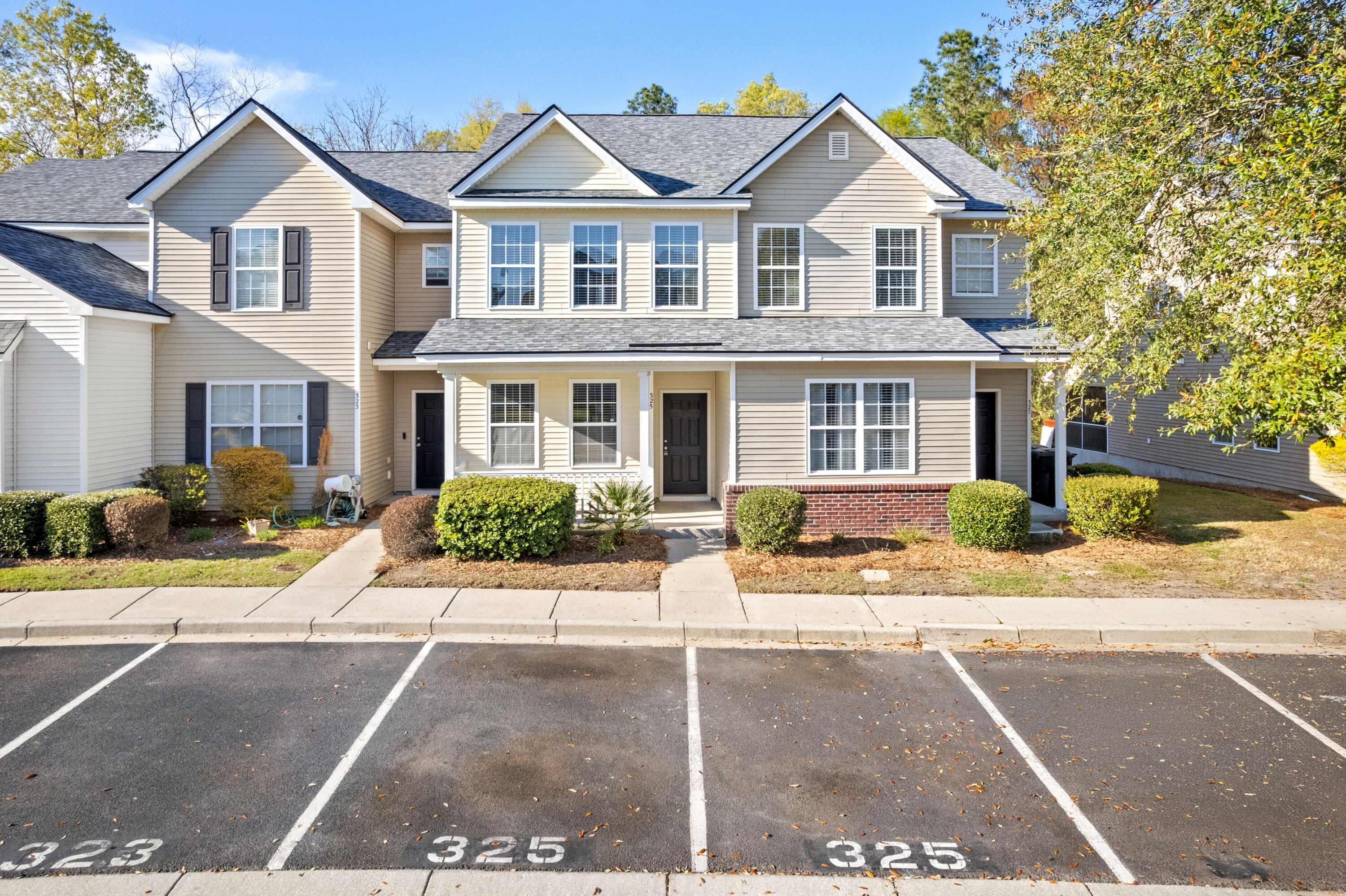 325 Flyway Road Goose Creek, SC 29445 - Photo 16 of 54 325FlywayRd-CasaVerdeMediaLLC1
