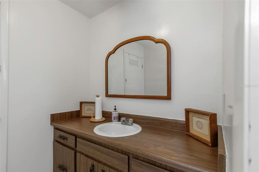 17515 Lakeshore Road Lutz, FL 33558 - Photo 26 of 61