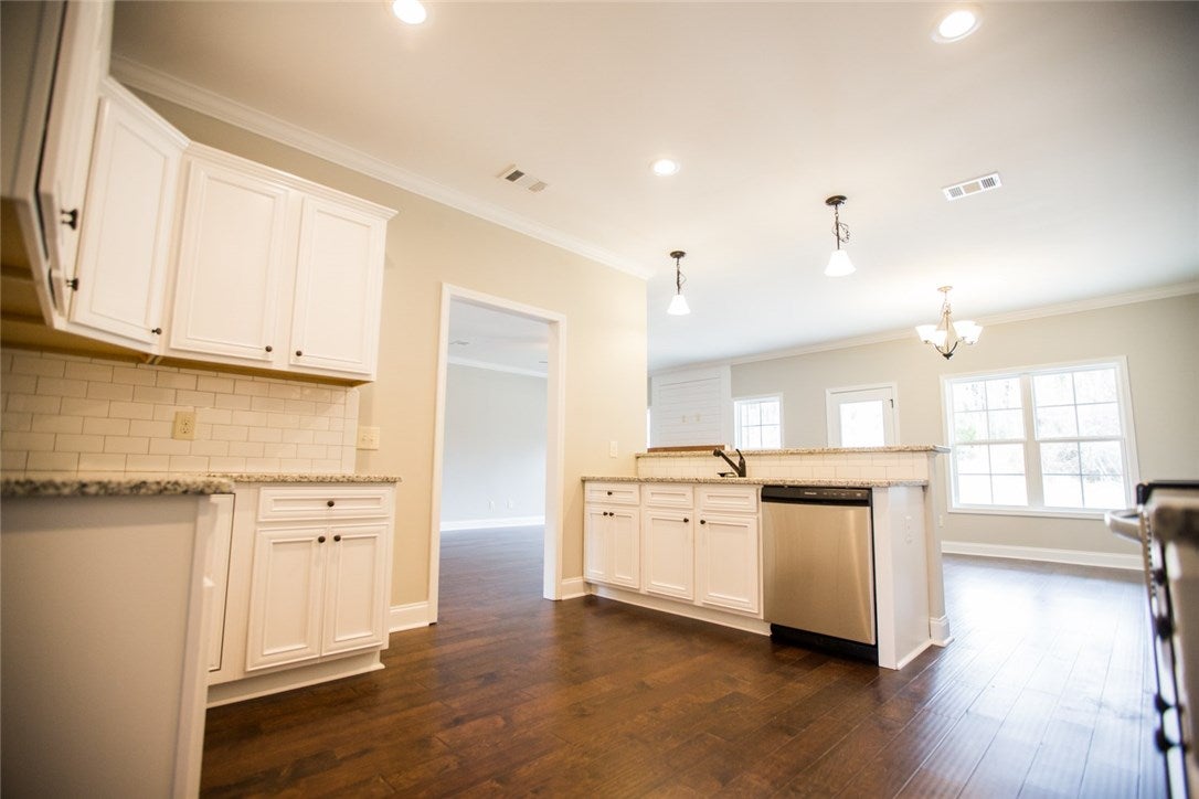 2126 Autumn Ridge Way Auburn, AL 36879 - Photo 9 of 41 Gallery Image 9