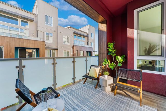 $1,208,000 | 2358 Velocity Common, Unit 206, Fremont, CA 94539