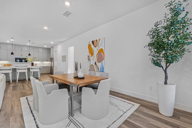 $1,208,000 | 2358 Velocity Common, Unit 206, Fremont, CA 94539