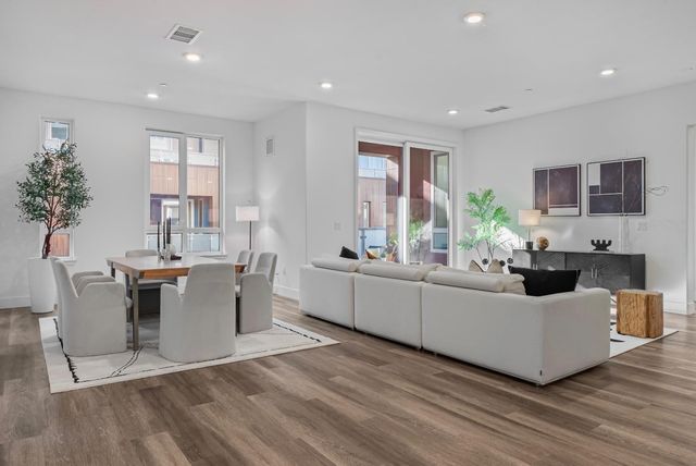 $1,208,000 | 2358 Velocity Common, Unit 206, Fremont, CA 94539