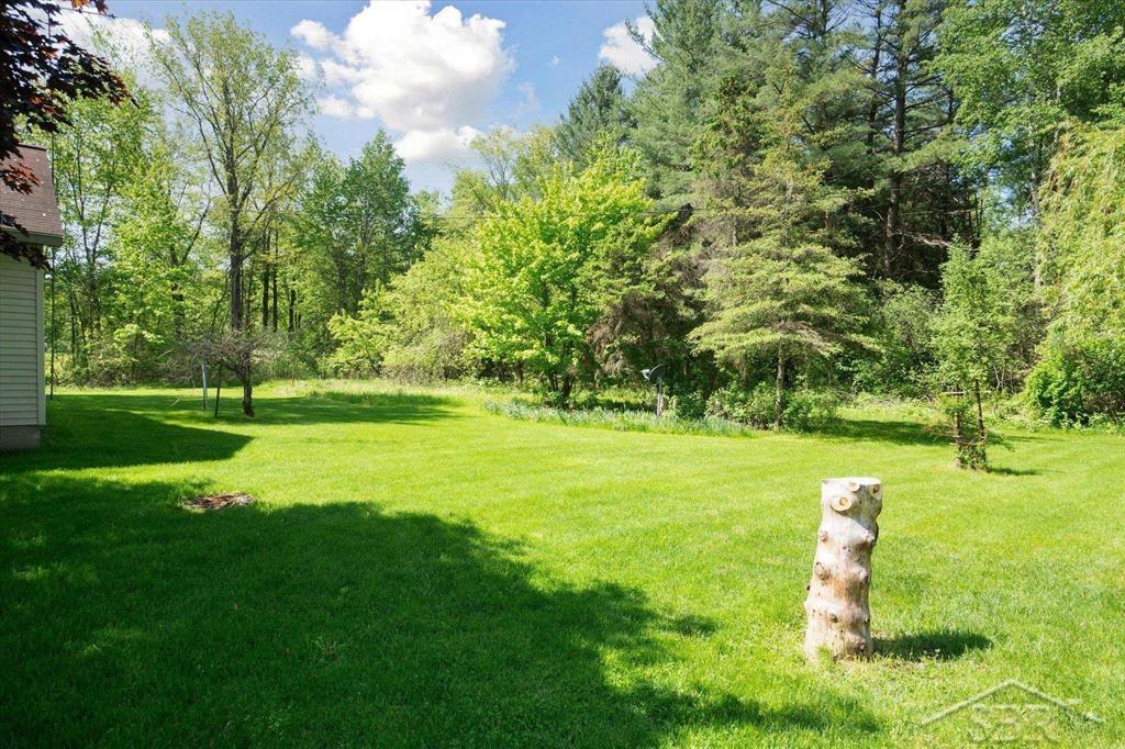 585 West Chippewa River Road Midland, MI 48640 - Photo 32 of 66 50143344-d9bb5cd3-1fc2-4e9c-9f2b-34f8de2adaf2.JPG