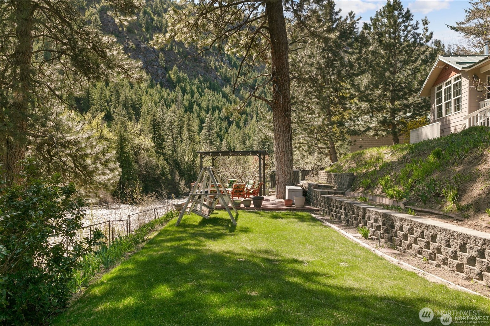 8831 Entiat River Road Entiat, WA 98822 - Photo 32 of 40