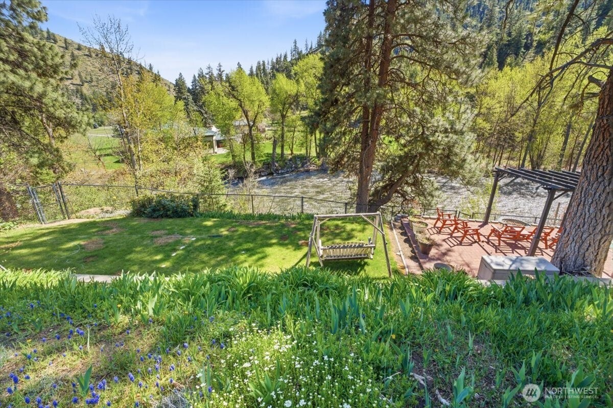 8831 Entiat River Road Entiat, WA 98822 - Photo 33 of 40