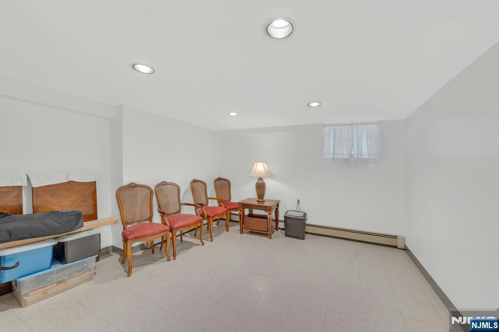 24 Cambridge Road Tenafly, NJ 07670 - Photo 27 of 31