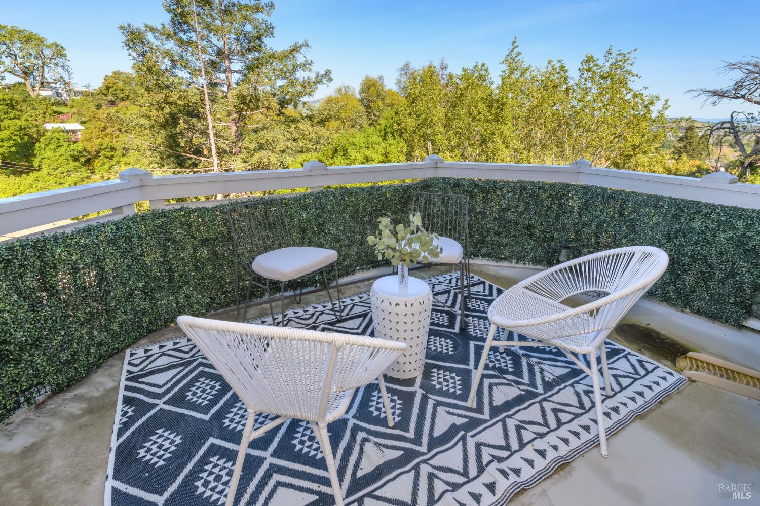 13 Laurel Glen Terrace San Rafael, CA 94903 - Photo 5 of 26 Outdoor balcony off living room