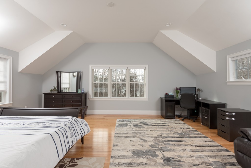 158 Wompatuck Road Hingham, MA 02043 - Photo 7 of 22 Gallery Image 7