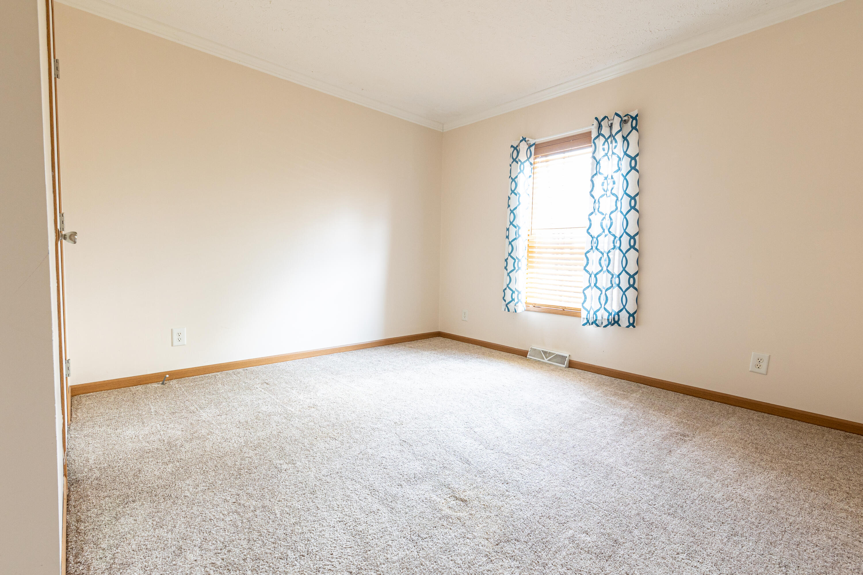 4703 Bridgeville Road Brooksville, KY 41004 - Photo 12 of 35 Gallery Image 12